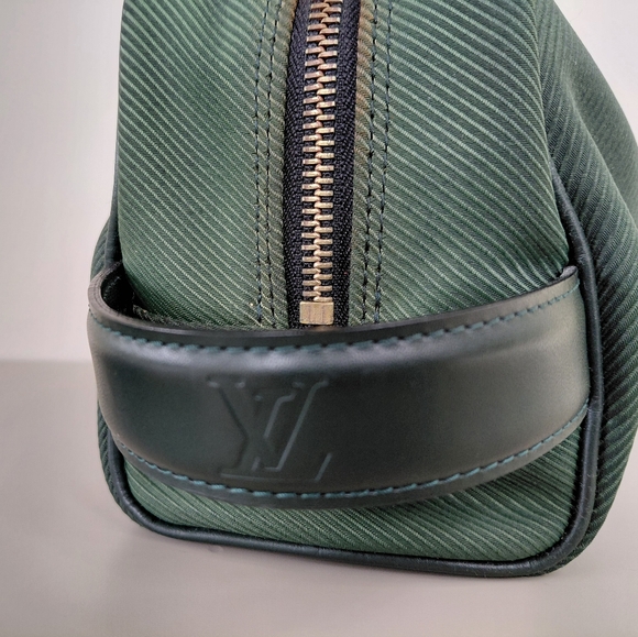 Louis Vuitton Men's Green Toiletry Bag - Picture 1 of 16